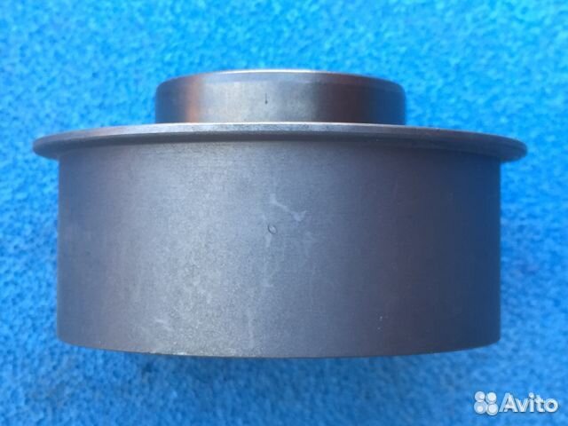 Hyundai Tucson 2004-2010г ролик-натяжитель ремня