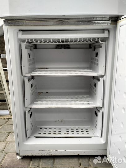 Холодильник на запчасти