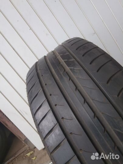 Goodyear EfficientGrip 235/55 R18