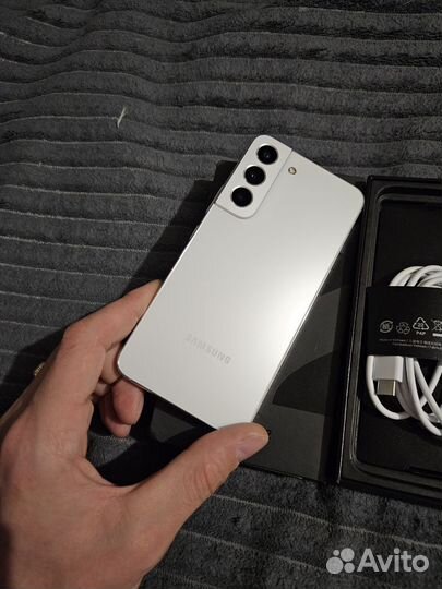 Samsung s22 8/128gb Snapdragon 8 gen 1