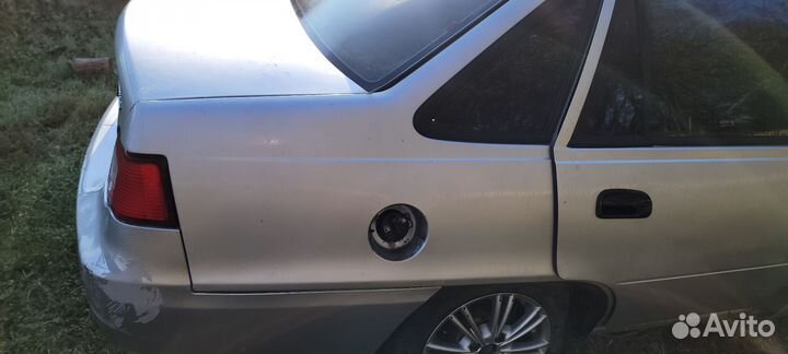 Правое заднее крыло дэу нексия