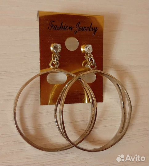 Серьги (гвоздики)