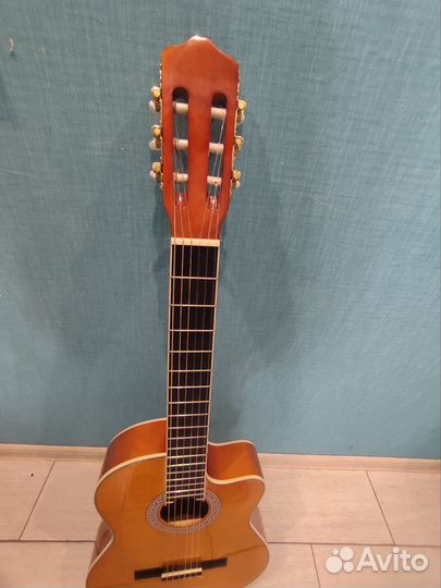 Smiger гитара C70