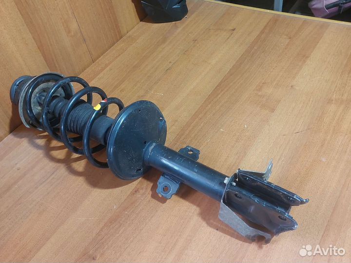 Renault duster 2020-2022- стойка передняя в сборе