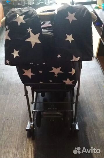 Продаются санки коляска