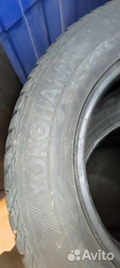 Yokohama Ice Guard Stud IG55 215/65 R16