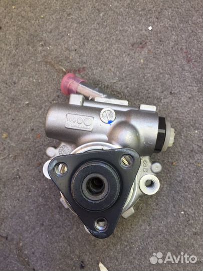 Насос гур Cummins 2,8