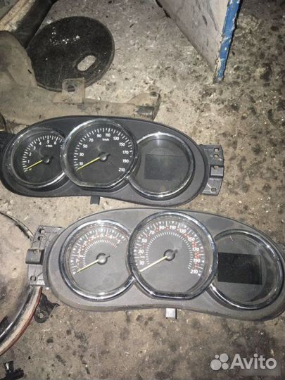 Щиток приборов Renault Logan 2