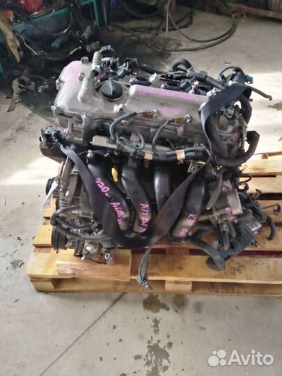 Двигатель Toyota Corolla Auris 1zr fe