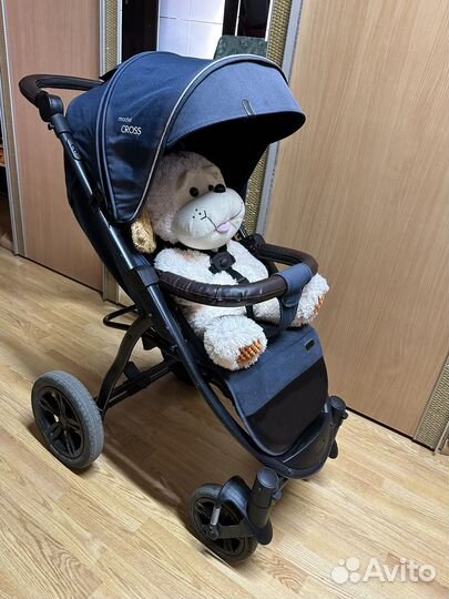 Прогулочная коляска bubago cross