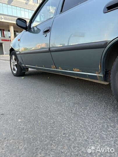 Daewoo Nexia 1.5 МТ, 2004, битый, 300 000 км