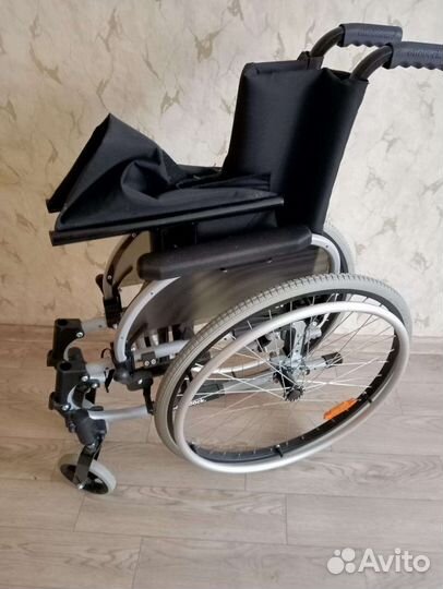 Инвалидная коляска новая