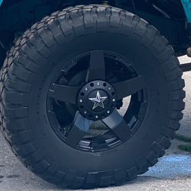 Bfgoodrich mud terrain km2 40 14.5 r20