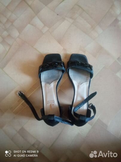 Женская обувь 35 размер