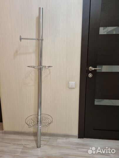 Барная стойка для бокалов и фруктов