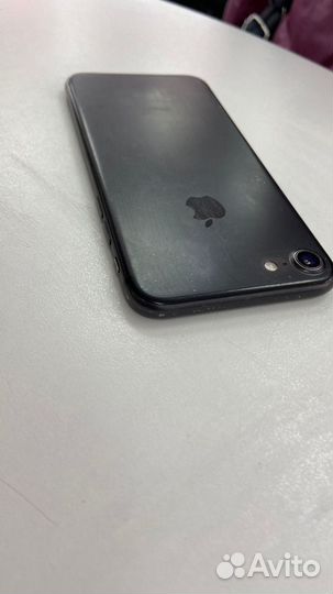 iPhone 7, 32 ГБ