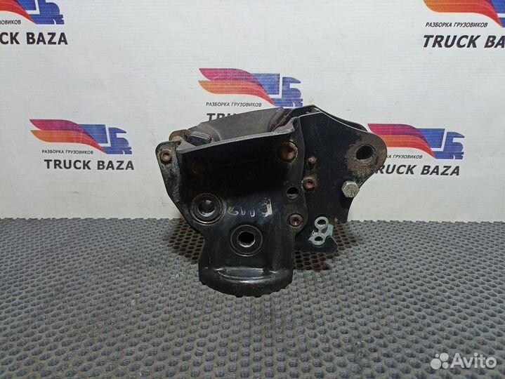 Замок кабины Renault T