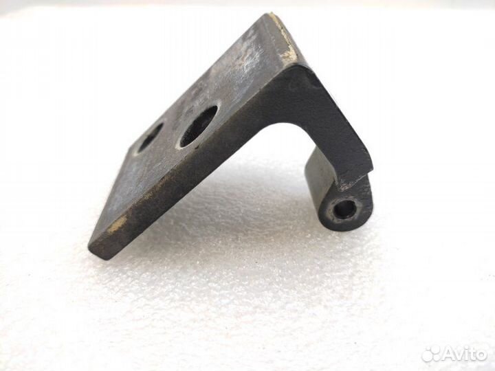 Петля двери передняя правая Bmw X5 E53 2005