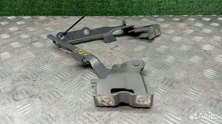 Петля капота Hyundai Tucson