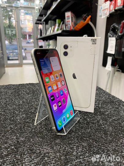 iPhone 11, 128 ГБ