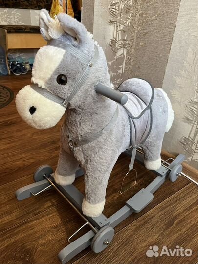 Детская качалка лошадка