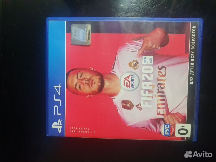 Игровая приставка PS4 Pro 1 Тб