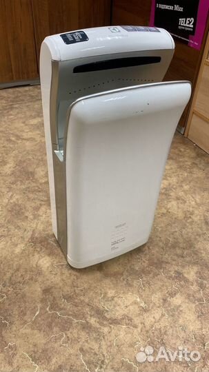 Сушилка для рук Electrolux ehda/HPF-1200W