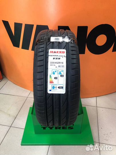 Maxxis Victra Sport VS5 225/45 R18 95Y