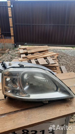 Фара правая на Рено Логан