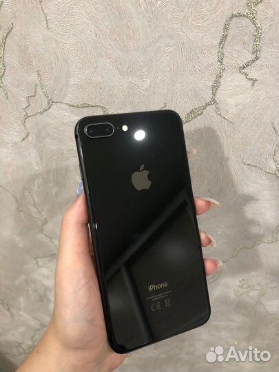 Телефон iPhone 8 plus 128 gb