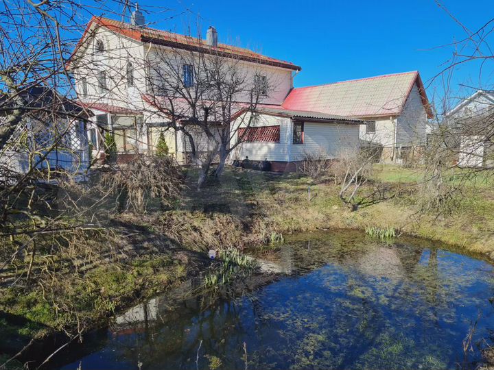 Коттедж 310 м² на участке 14,4 сот.