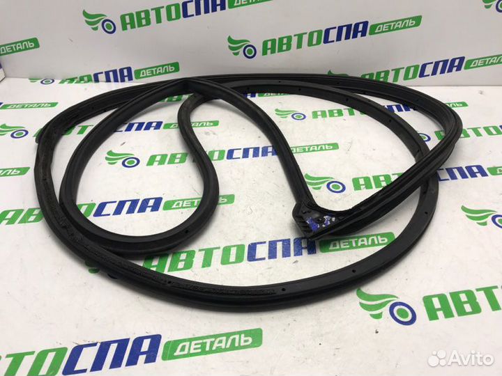 Уплотнитель двери передний левый Mazda Cx-9