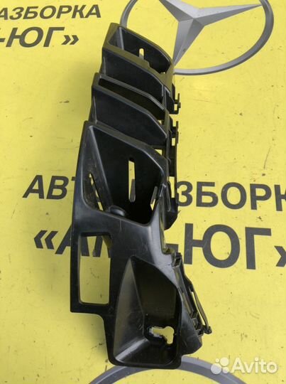 Mercedes W222 AMG Рест Кронштейн бампера заднего R