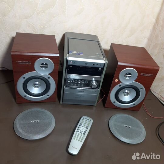 Музыкальные центр Philips MCD515