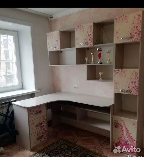 Продам школьный уголок