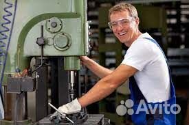 Токарь универсал / вахта