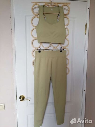 Спортивный топ и легинсы H&M 52 р