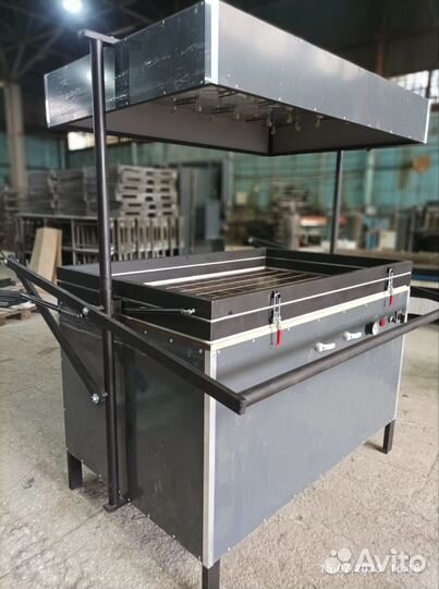 Вакуумно-формовочный станок