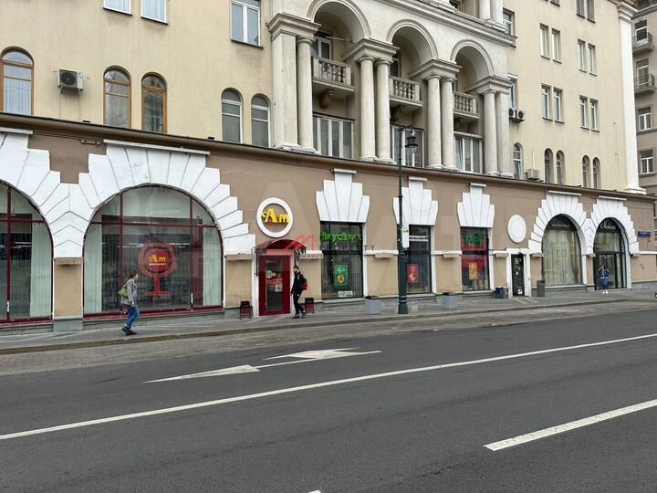 Сдам торговое помещение, 195 м²