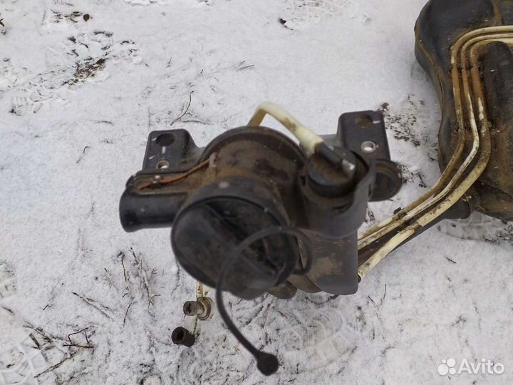 Бензобак volkswagen polo 2014 год