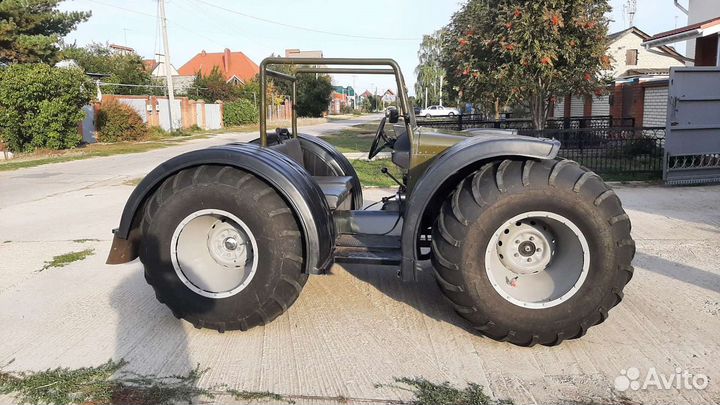 Полноприводный плавающий вездеход 4х4