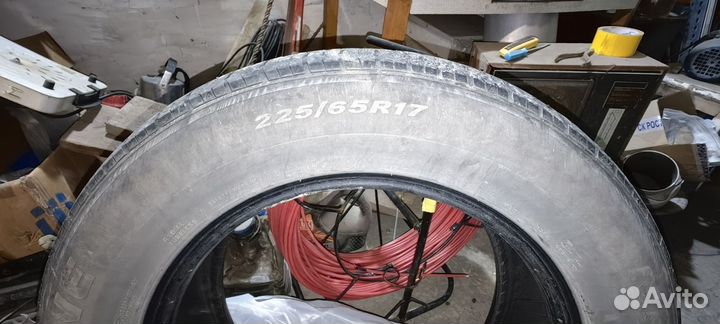 Roadstone N'Fera AU5 225/65 R17