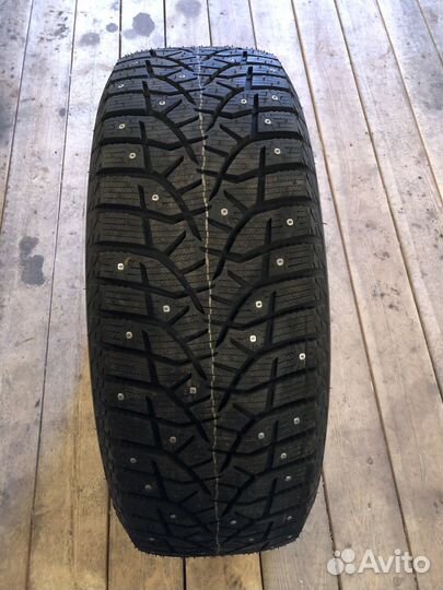 Bridgestone Blizzak Spike-02 225/50 R17 112