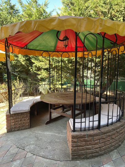 Дом 600 м² на участке 10 сот.