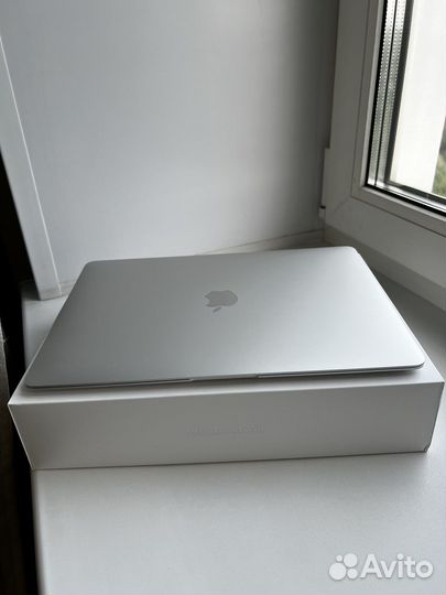 Apple MacBook air 13 2020 m1 16gb 256gb
