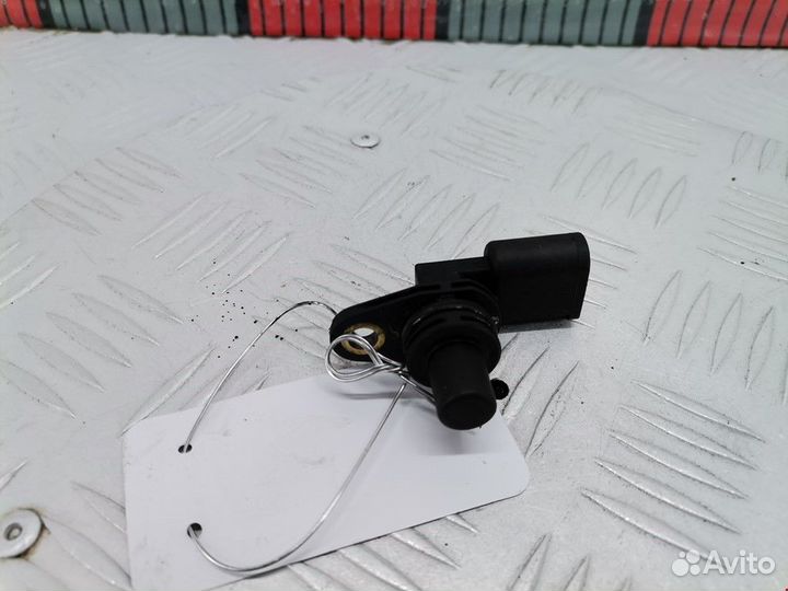 Датчик распредвала seat Leon 2001 036907601E