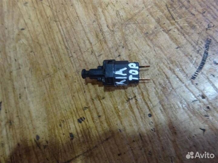 Датчик включения стоп-сигнала Daewoo Nexia 1995-2