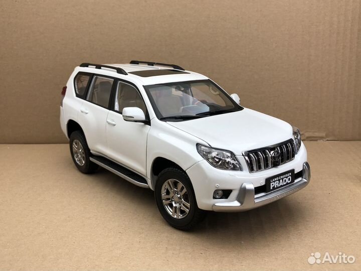 Toyota Land Cruiser Prado 1:18