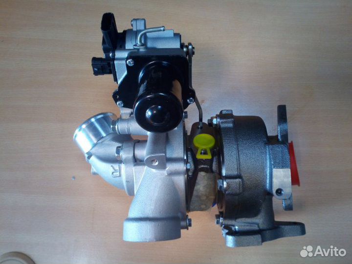 Турбина правая Toyota Land Cruiser 200 1VD-FTV