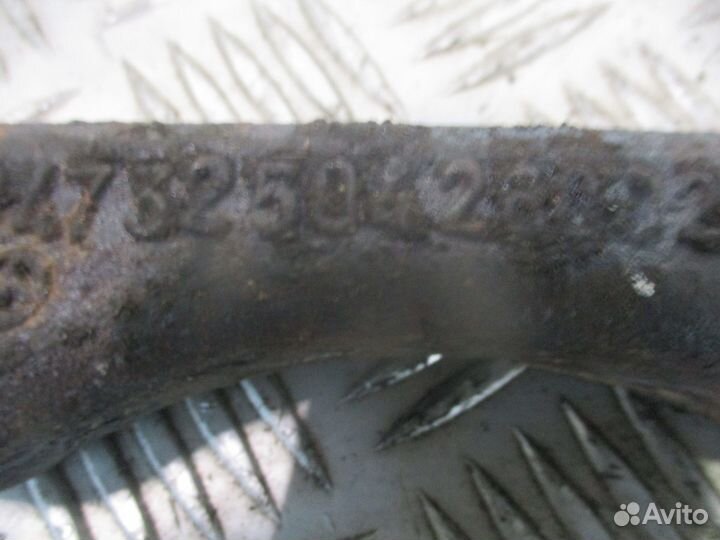 Кроставка кронштейна реактивной тяги Mercedes-Benz